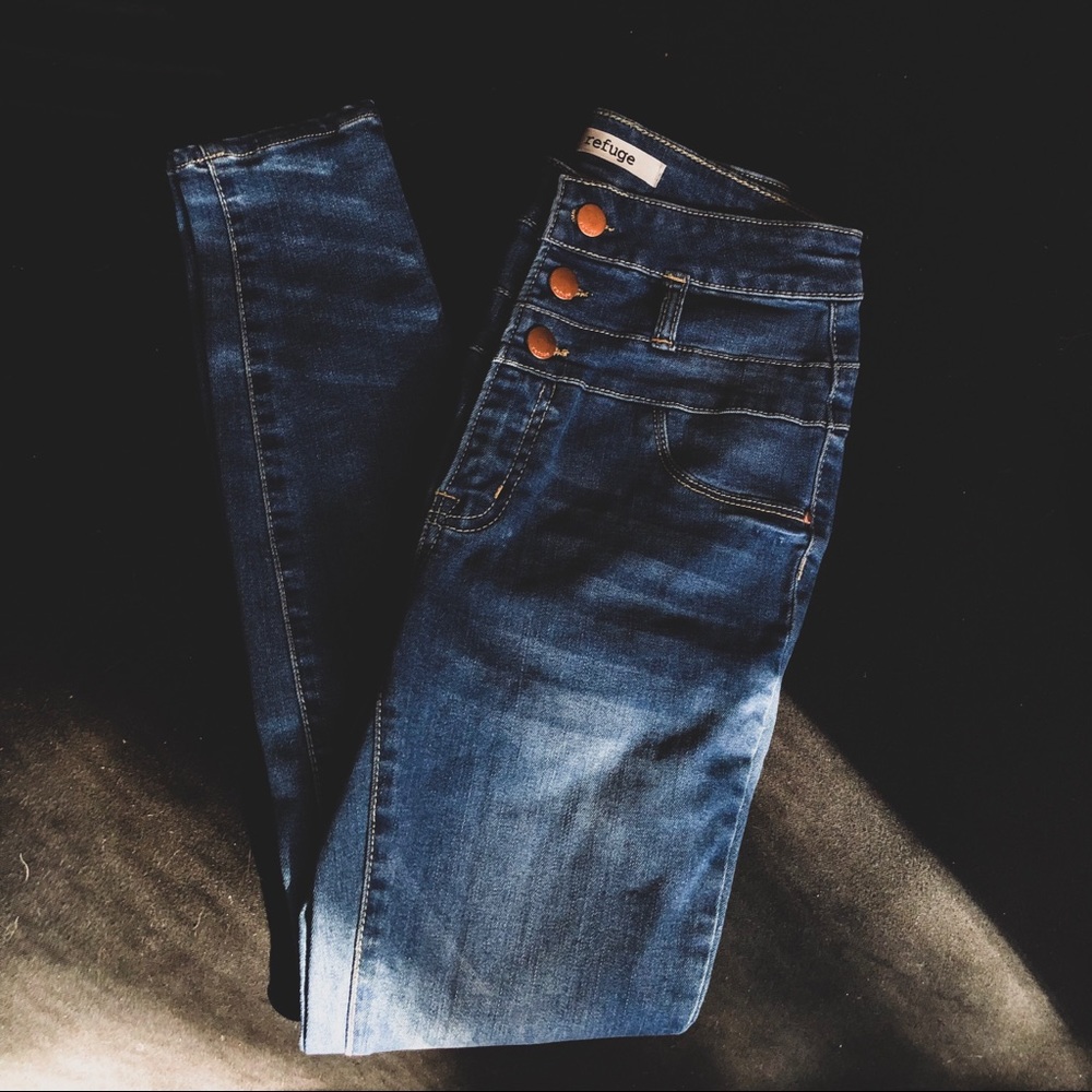 High waisted refuge jeans & Black WF Jogger Jeans